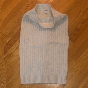 Banana Republic Cream Cable Knit Sweater
